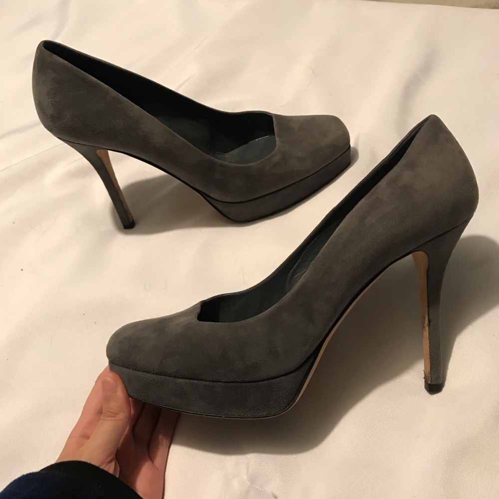Gucci Scamosciato Tibet Burgundy Suede Platform Heels